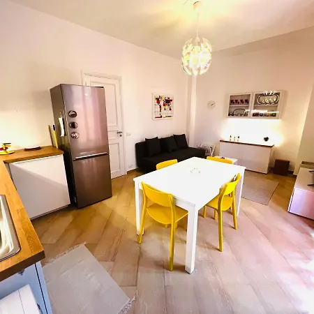 Calvin Home Apartment